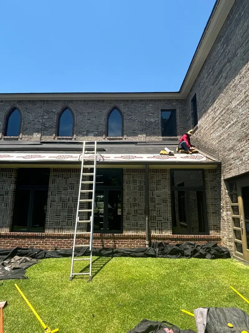 Low-slope commercial roof section